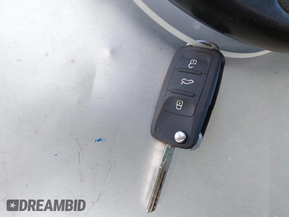 2014 Volkswagen Jetta TDI w/Premium with VIN 3VW3L7AJ7EM367323, listed as a IAAI auction lot 41419079 with 166,511 mi miles and . Bid and sale history available at DreamBid. Image 11.