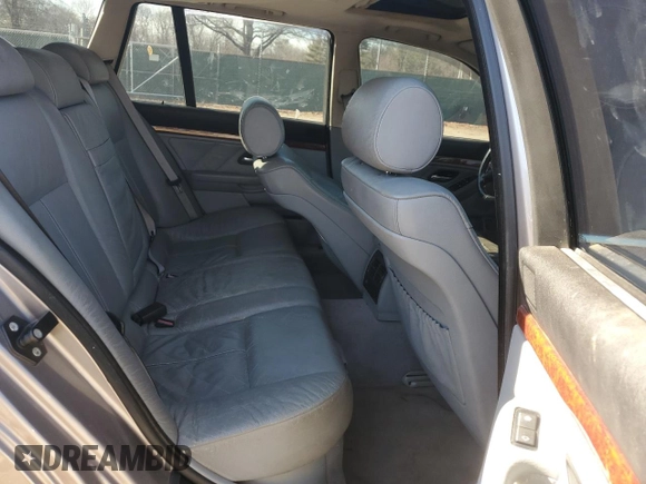 1999 BMW 5 Series 528iAt with VIN WBADP6334XBV60122, listed as a Copart auction lot 44493325 with 218,746 mi miles and Salvage Title. Bid and sale history available at carsss.com. Image 10.