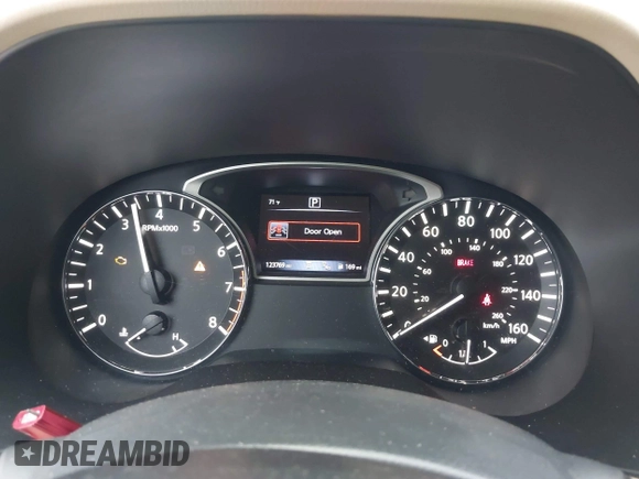 2017 Nissan Pathfinder SV with VIN 5N1DR2MN0HC610527, listed as a IAAI auction lot 42348633 with 123,769 mi miles and . Bid and sale history available at DreamBid. Image 15.