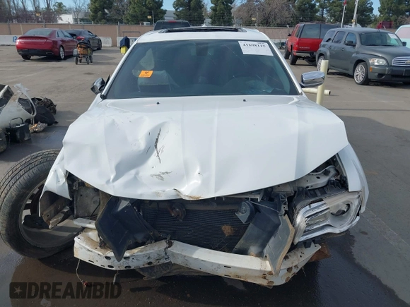 2016 Chrysler 300 with VIN 2C3CCAEG7GH100462, listed as a IAAI auction lot 41698115 with 117,867 mi miles. Bid and sale history available at carsss.com. Image 12.