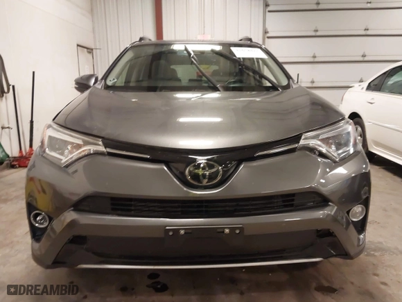 2018 Toyota RAV4 Limited with VIN JTMDFREV6JJ258429, listed as a IAAI auction lot 41678423 with 60,564 mi miles. Bid and sale history available at carsss.com. Image 13.