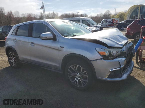 2017 Mitsubishi Outlander ES z VIN JA4AR3AU9HZ007138, wystawiony jako Copart lot #53781645 z przebiegiem 108 822 mil mil oraz Szkoda całkowita • Salvage title. Historia ofert i sprzedaży dostępna na DreamBid. Obrazek 4.