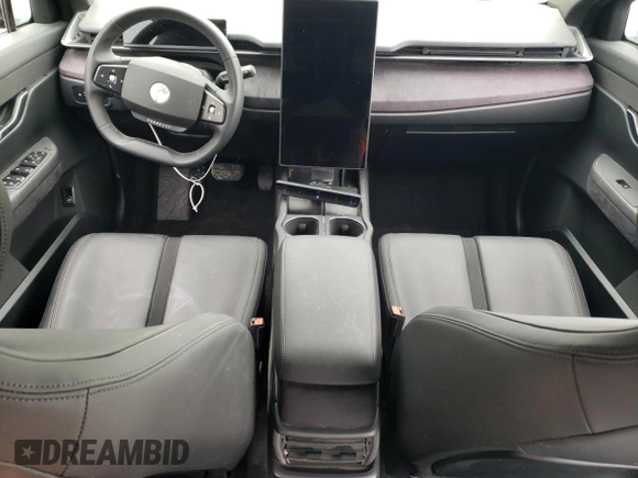 2023 Fisker Ocean One z VIN VCF1ZBU22PG002044, wystawiony jako Copart lot #84522334 z przebiegiem Nie podano mil oraz Szkody całkowita. Historia ofert i sprzedaży dostępna na DreamBid. Obrazek 8.