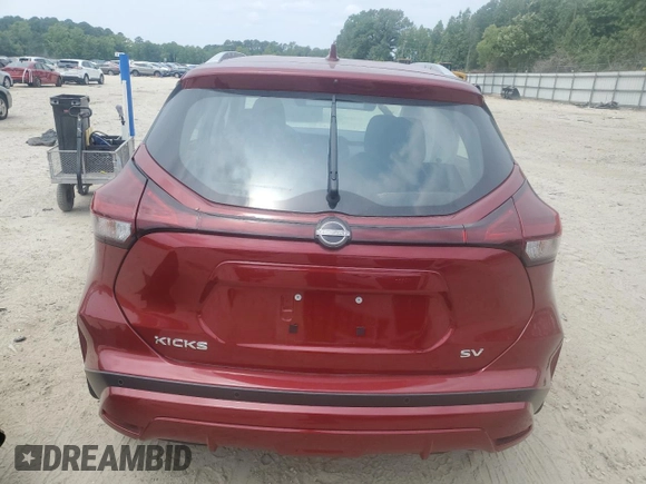 2024 Nissan Kicks SV z VIN 3N1CP5CV2RL496841, wystawiony jako Copart lot #59735815 z przebiegiem 1 536 mil mil oraz Szkoda całkowita • Salvage title. Historia ofert i sprzedaży dostępna na DreamBid. Obrazek 6.