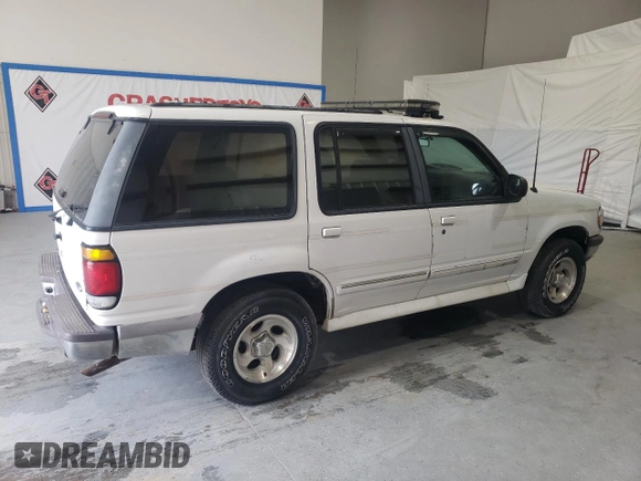 1997 Ford Explorer XL with VIN 1FMDU34X3VUA63362, listed as a Copart auction lot 58449245 with 252,903 mi miles and Clean title. Bid and sale history available at DreamBid. Image 3.