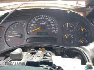 2005 Chevrolet Avalanche LS with VIN 3GNEC12ZX5G274802, listed as a IAAI auction lot 42597171 with Not provided miles and . Bid and sale history available at DreamBid. Image 7.