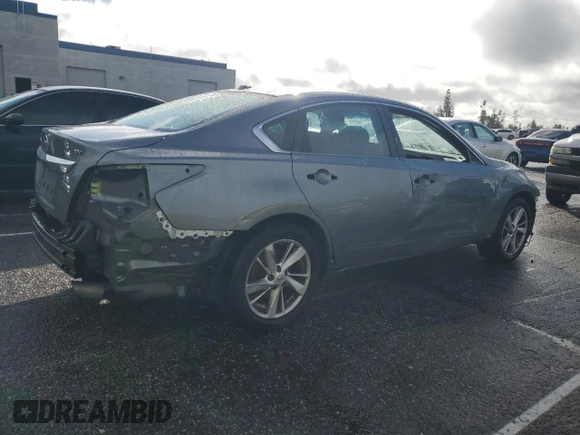 2015 Nissan Altima SV with VIN 1N4AL3AP1FC572121, listed as a Copart auction lot 44577135 with 95,607 mi miles and Salvage Title. Bid and sale history available at DreamBid. Image 3.