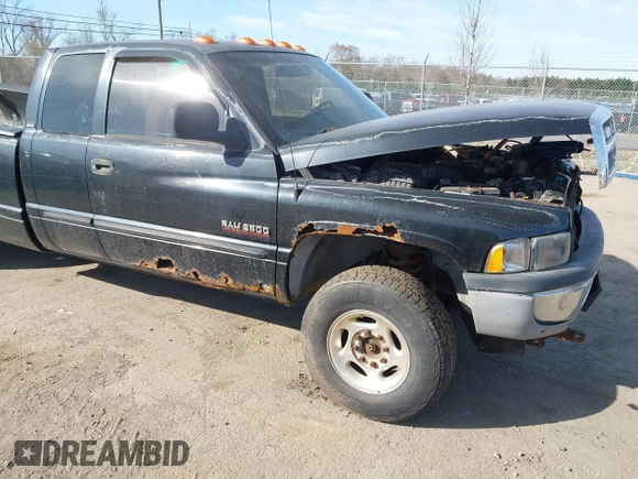 2001 Dodge 2500 z VIN 3B7KF23631G718044, wystawiony jako IAAI lot #41834498 z przebiegiem 154 515 mil mil oraz . Historia ofert i sprzedaży dostępna na DreamBid. Obrazek 14.