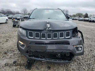 2018 Jeep Compass Limited with VIN 3C4NJDCB2JT263067, listed as a Copart auction lot 52626665 with 51,567 mi miles and Salvage Title. Bid and sale history available at DreamBid. Image 5.