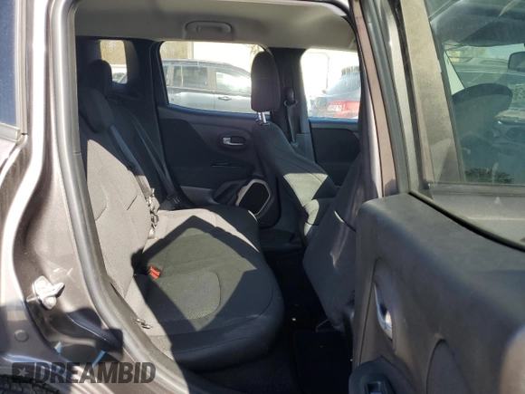 2017 Jeep Renegade Latitude z VIN ZACCJABB5HPF18349, wystawiony jako Copart lot #52954395 z przebiegiem 82 270 mil mil oraz Szkoda całkowita • Salvage title. Historia ofert i sprzedaży dostępna na DreamBid. Obrazek 10.