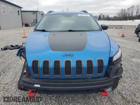 2017 Jeep Cherokee Trailhawk L Plus with VIN 1C4PJMBB7HW665424, listed as a Copart auction lot 49121155 with 68,782 mi miles and Salvage Title. Bid and sale history available at carsss.com. Image 5.