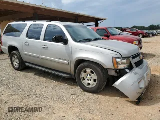 2007 Chevrolet Suburban LT with VIN 1GNFC16037J232196, listed as a Copart auction lot 72887074 with 262,163 mi miles and Salvage Title. Bid and sale history available at carsss.com. Image 4.