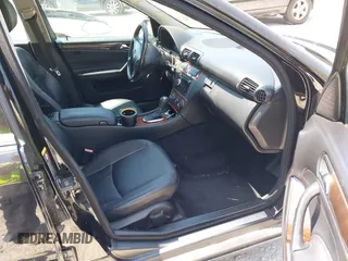 2006 Mercedes-Benz C 280 Luxury with VIN WDBRF92H76F771993, listed as a IAAI auction lot 42063170 with 154,091 mi miles and . Bid and sale history available at DreamBid. Image 5.
