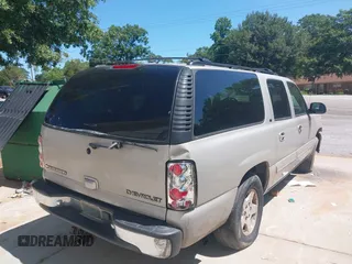 2004 Chevrolet Suburban LT z VIN 1GNFK16Z24J154314, wystawiony jako IAAI lot #42462404 z przebiegiem 275 938 mil mil oraz . Historia ofert i sprzedaży dostępna na DreamBid. Obrazek 4.