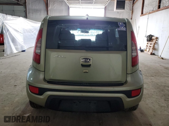 2013 Kia Soul + z VIN KNDJT2A61D7496157, wystawiony jako Copart lot #49420285 z przebiegiem Nie podano mil oraz Szkoda całkowita • Salvage title. Historia ofert i sprzedaży dostępna na DreamBid. Obrazek 6.