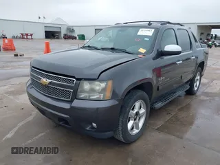 2011 Chevrolet Avalanche LS with VIN 3GNMCEE06BG129154, listed as a IAAI auction lot 41524963 with 236,029 mi miles and . Bid and sale history available at DreamBid. Image 18.