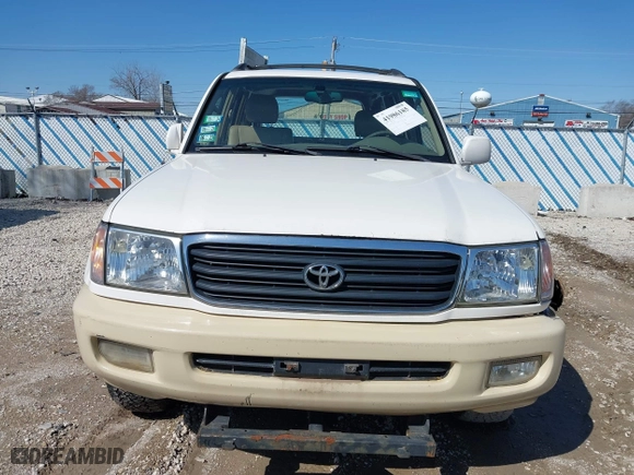 2000 Toyota Land Cruiser with VIN JT3HT05J5Y0126396, listed as a IAAI auction lot 41986185 with 201,156 mi miles. Bid and sale history available at carsss.com. Image 13.