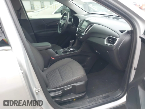 2018 Chevrolet Equinox LT with VIN 2GNAXSEV7J6277275, listed as a IAAI auction lot 41844535 with 140,000 mi miles. Bid and sale history available at carsss.com. Image 5.