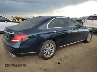 2017 Mercedes-Benz E 300 Luxury with VIN WDDZF4KB4HA185743, listed as a Copart auction lot 60297705 with 96,774 mi miles and Clean title. Bid and sale history available at DreamBid. Image 3.