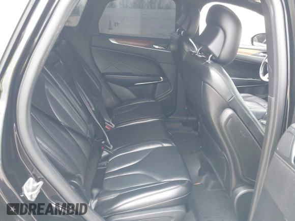 2019 Lincoln MKC Select with VIN 5LMCJ2C99KUL52725, listed as a IAAI auction lot 41512726 with 119,422 mi miles and . Bid and sale history available at DreamBid. Image 8.