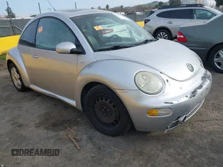 2001 Volkswagen Beetle GLS with VIN 3VWCK21C51M434891, listed as a IAAI auction lot 41602628 with 245,466 mi miles and . Bid and sale history available at DreamBid. Image 1.