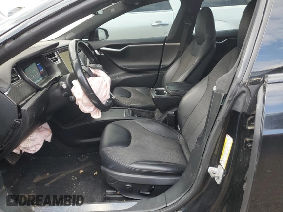 2016 Tesla Model S 70 with VIN 5YJSA1E11GF155536, listed as a Copart auction lot 47543565 with 137,462 mi miles and Salvage title. Bid and sale history available at DreamBid. Image 7.