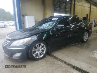 2012 Hyundai Genesis 3.8L z VIN KMHGC4DDXCU165170, wystawiony jako Copart lot #56313795 z przebiegiem 210 022 mil mil oraz Szkody całkowita. Historia ofert i sprzedaży dostępna na DreamBid. Obrazek 1.