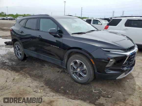 2024 Chevrolet Blazer LT z VIN 3GNKBCR47RS178236, wystawiony jako Copart lot #58335565 z przebiegiem 13 364 mil mil oraz Czysty tytuł • Clean title. Historia ofert i sprzedaży dostępna na DreamBid. Obrazek 4.