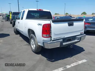 2012 GMC Sierra 1500 SLE z VIN 1GTR2VE74CZ335850, wystawiony jako IAAI lot #42214852 z przebiegiem Nie podano mil oraz . Historia ofert i sprzedaży dostępna na DreamBid. Obrazek 3.