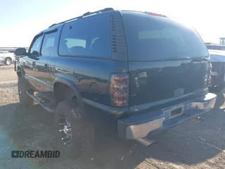 2001 Chevrolet Suburban LS with VIN 3GNEC16T61G284128, listed as a IAAI auction lot 41102555 with 198,323 mi miles. Bid and sale history available at carsss.com. Image 3.