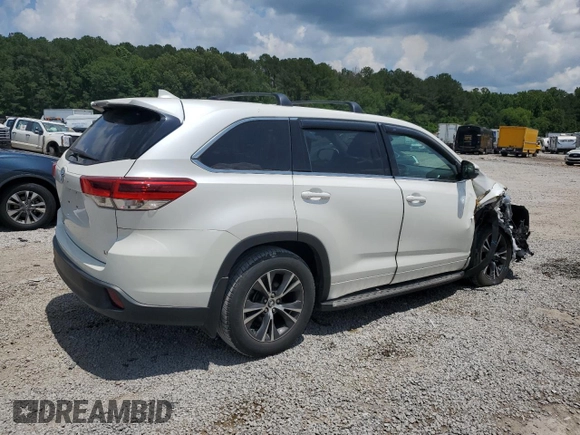 2018 Toyota Highlander LE with VIN 5TDZZRFH9JS267392, listed as a Copart auction lot 58859525 with 145,641 mi miles and Salvage title. Bid and sale history available at DreamBid. Image 3.