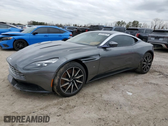 2017 Aston Martin DB11 z VIN SCFRMFAV2HGL00765, wystawiony jako Copart lot #87010474 z przebiegiem Nie podano mil oraz Nie do naprawy. Historia ofert i sprzedaży dostępna na DreamBid. Obrazek 1.