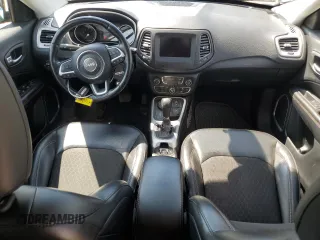 2020 Jeep Compass North z VIN 3C4NJDBB9LT255410, wystawiony jako Copart lot #56552915 z przebiegiem 38 959 mil mil oraz Szkoda całkowita • Salvage title. Historia ofert i sprzedaży dostępna na DreamBid. Obrazek 8.