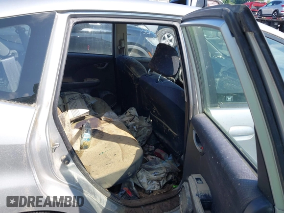 2012 Honda Fit Sport с VIN JHMGE8H53CC004656, выставлен на аукционе IAAI как лот 42484472 с пробегом Не указан миль и . История ставок и продаж доступна на DreamBid. Изображение 8.