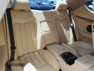 2008 Maserati GranTurismo z VIN ZAMGJ45A180038235, wystawiony jako Copart lot #63444435 z przebiegiem 27 mil mil oraz Czysty tytuł • Clean title. Historia ofert i sprzedaży dostępna na DreamBid. Obrazek 10.