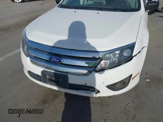 2011 Ford Fusion S with VIN 3FAHP0GA8BR293281, listed as a IAAI auction lot 41723896 with 157,196 mi miles. Bid and sale history available at carsss.com. Image 6.