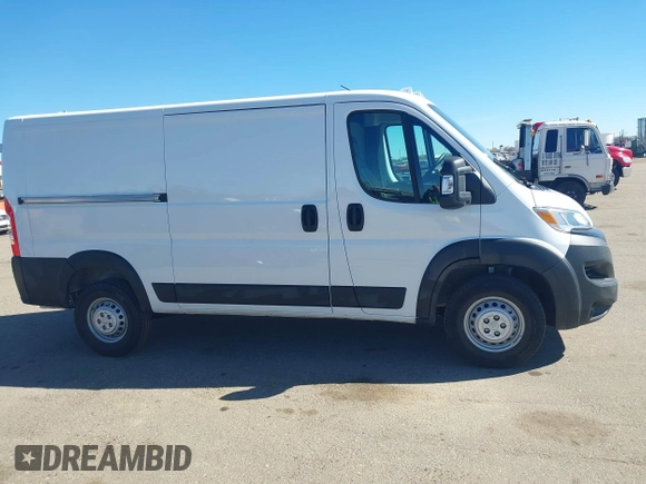 2025 Ram ProMaster Cargo Tradesman with VIN 3C6LRVVG4SE514098, listed as a IAAI auction lot 41692223 with 4,290 mi miles and . Bid and sale history available at carsss.com. Image 13.