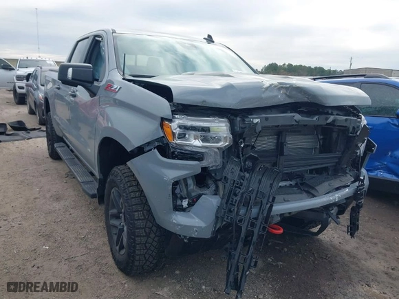 2024 Chevrolet Silverado 1500 LT Trail Boss with VIN 3GCUDFED1RG397733, listed as a IAAI auction lot 41283622 with 4,016 mi miles. Bid and sale history available at carsss.com. Image 1.