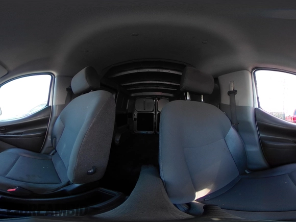 2016 Nissan NV200 S z VIN 3N6CM0KN3GK691809, wystawiony jako IAAI lot #41916059 z przebiegiem 39 559 mil mil oraz . Historia ofert i sprzedaży dostępna na DreamBid. Obrazek 18.