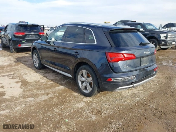 2019 Audi Q5 Premium Plus with VIN WA1BNAFY2K2055483, listed as a IAAI auction lot 41443610 with 89,885 mi miles. Bid and sale history available at carsss.com. Image 3.
