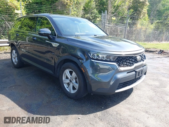 2021 Kia Sorento LX z VIN 5XYRG4LC5MG051378, wystawiony jako IAAI lot #42074038 z przebiegiem 101 678 mil mil oraz . Historia ofert i sprzedaży dostępna na DreamBid. Obrazek 1.