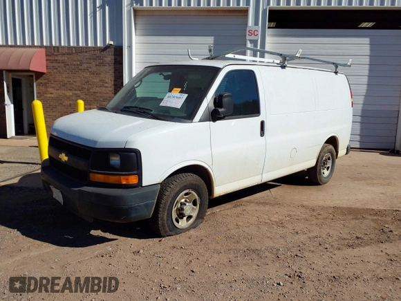2014 Chevrolet Express Cargo z VIN 1GCWGFCA3E1143040, wystawiony jako IAAI lot #40703687 z przebiegiem 315 472 mil mil oraz . Historia ofert i sprzedaży dostępna na DreamBid. Obrazek 17.