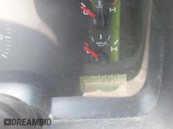 2005 Ford F-150 STX with VIN 1FTRX12W45NA14729, listed as a IAAI auction lot 42344288 with 282,558 mi miles and . Bid and sale history available at DreamBid. Image 7.