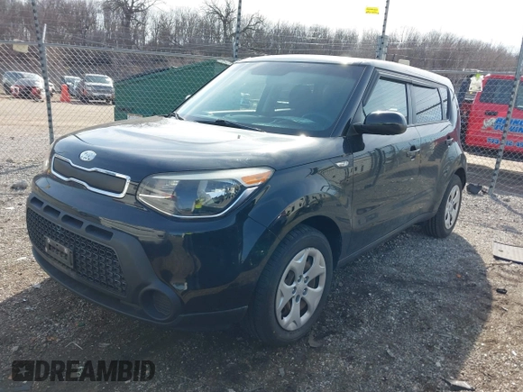 2014 Kia Soul with VIN KNDJN2A2XE7037945, listed as a IAAI auction lot 41777905 with 104,005 mi miles. Bid and sale history available at carsss.com. Image 2.