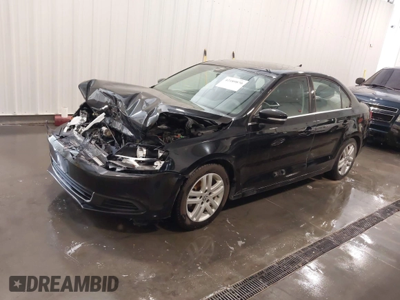 2014 Volkswagen Jetta SE with VIN 3VWD07AJ3EM437025, listed as a IAAI auction lot 42189870 with 96,530 mi miles and . Bid and sale history available at DreamBid. Image 18.