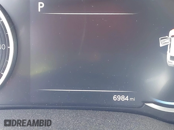 2024 Genesis GV80 z VIN KMUHCESC6RU160904, wystawiony jako IAAI lot #40675389 z przebiegiem 6 984 mil mil oraz . Historia ofert i sprzedaży dostępna na DreamBid. Obrazek 16.