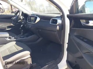 2018 Kia Sorento LX with VIN 5XYPG4A37JG351171, listed as a IAAI auction lot 41748189 with 85,000 mi miles. Bid and sale history available at carsss.com. Image 5.
