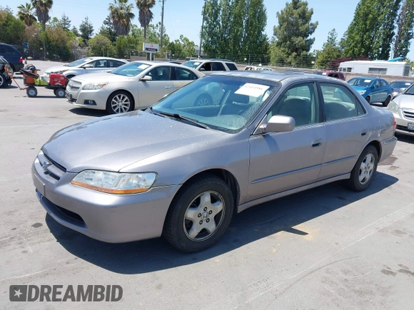 2000 Honda Accord EX с VIN 1HGCG1654YA065541, выставлен на аукционе IAAI как лот 42414986 с пробегом 158 544 миль миль и . История ставок и продаж доступна на DreamBid. Изображение 2.
