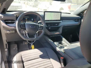 2025 Ford Explorer ST-Line with VIN 1FMUK7KH9SGA88477, listed as a Copart auction lot 49815455 with 3,822 mi miles and Salvage title. Bid and sale history available at DreamBid. Image 8.