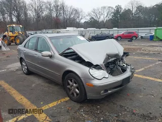2003 Mercedes-Benz C 320 с VIN WDBRF64J23F400346, выставлен на аукционе IAAI как лот 41206060 с пробегом 150 565 миль миль и . История ставок и продаж доступна на DreamBid. Изображение 1.